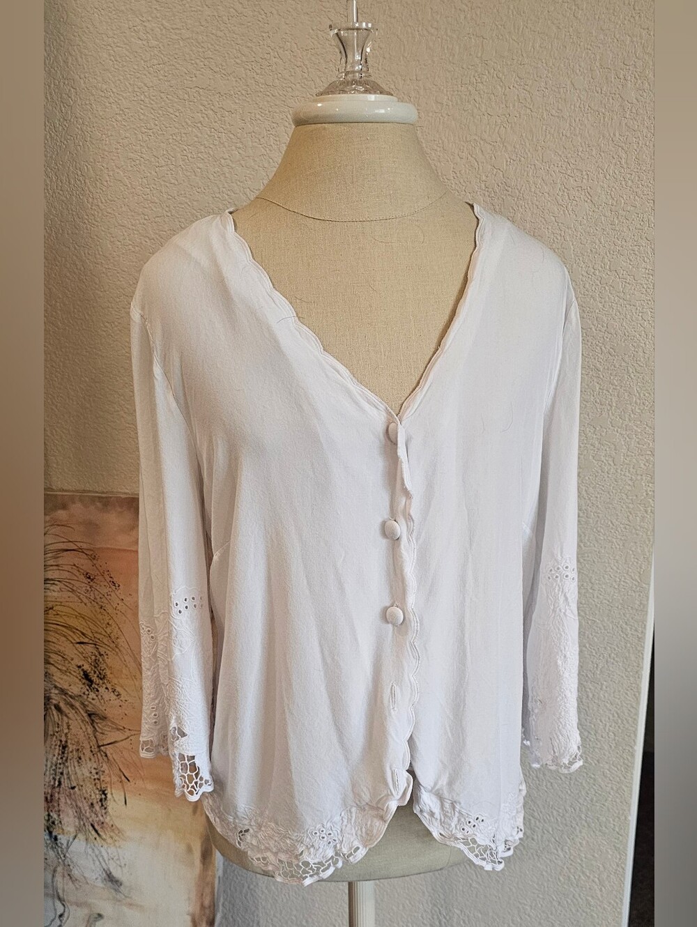 SOFT SURROUNDINGS V-neck Button Up Crochet Trim 3/4 Sleeve Top Medium White